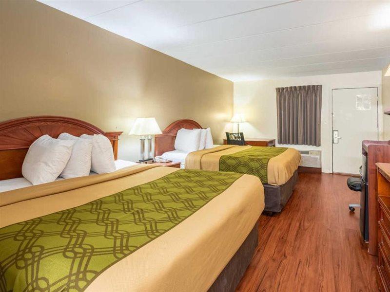 Hotel Econo 2*